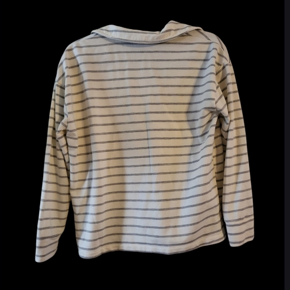 "Nine West" Woman's Shirt. - Picture 2 of 2